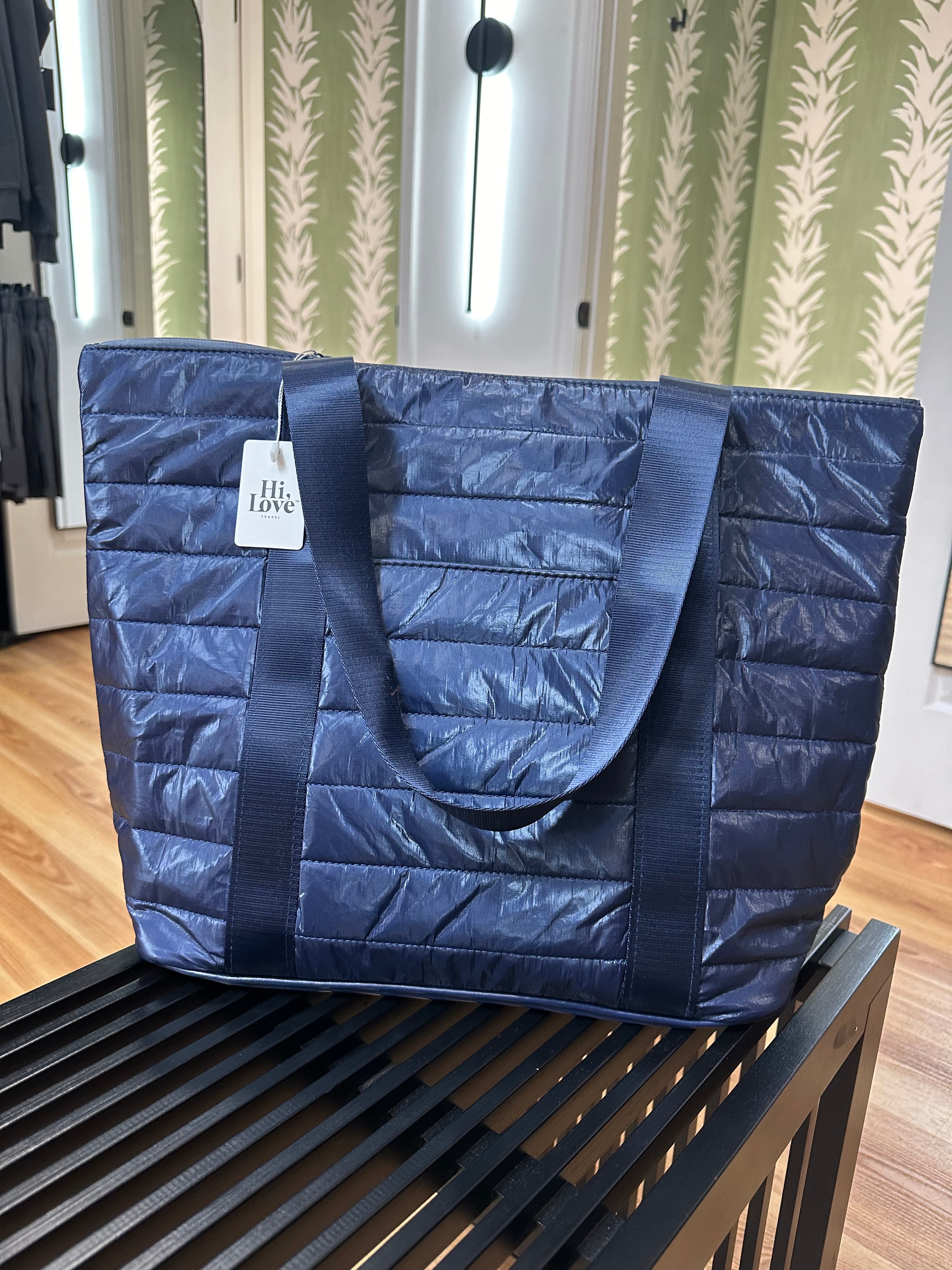 HI LOVE NAVY PUFF TOTE